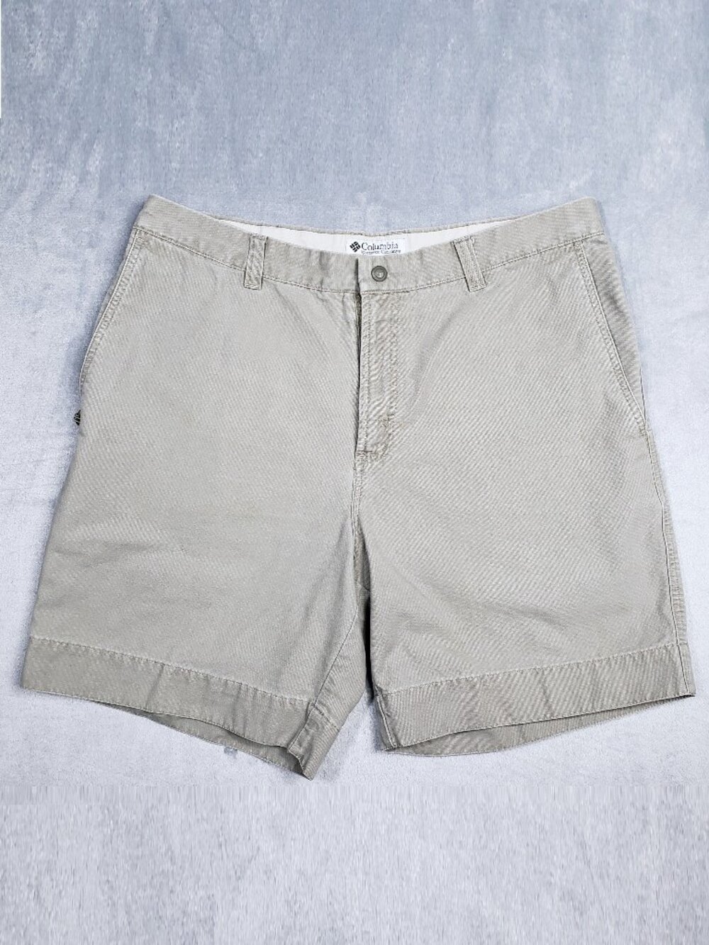 Columbia Shorts Mens 36 Grey Stonewash Granite Cloth Zip Pocket Utility Gorpcore
